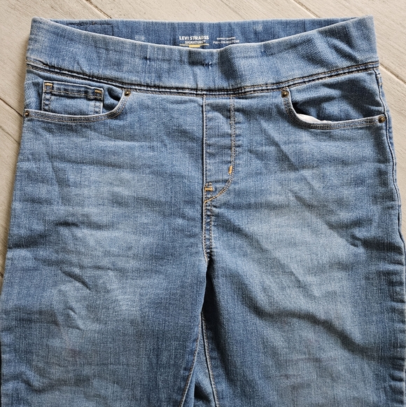 💙Levis Pull On Jeans Bootcut - Picture 5 of 5